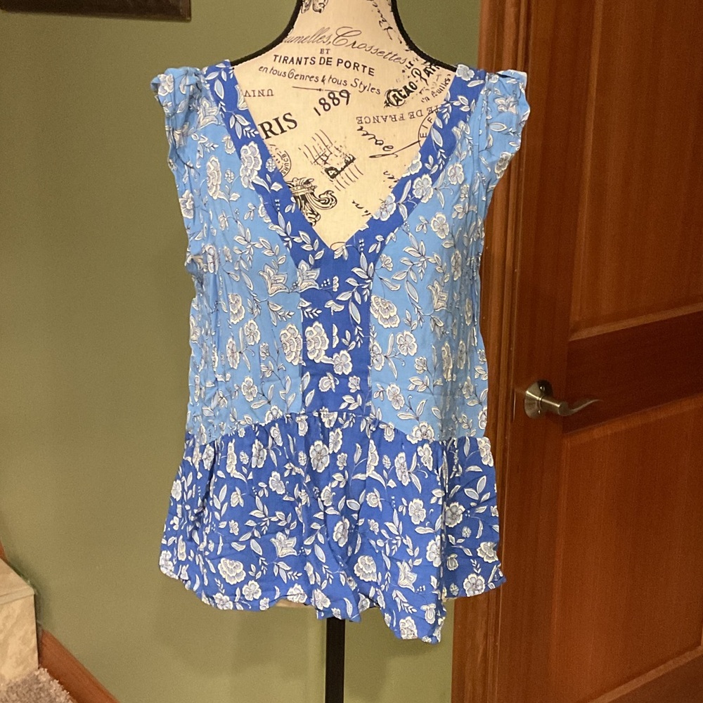 LOFT Blue Floral Ruffle Blouse, Size L